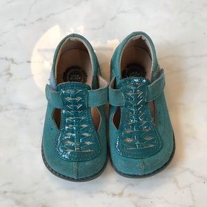 Livie and Luca Toi Toi